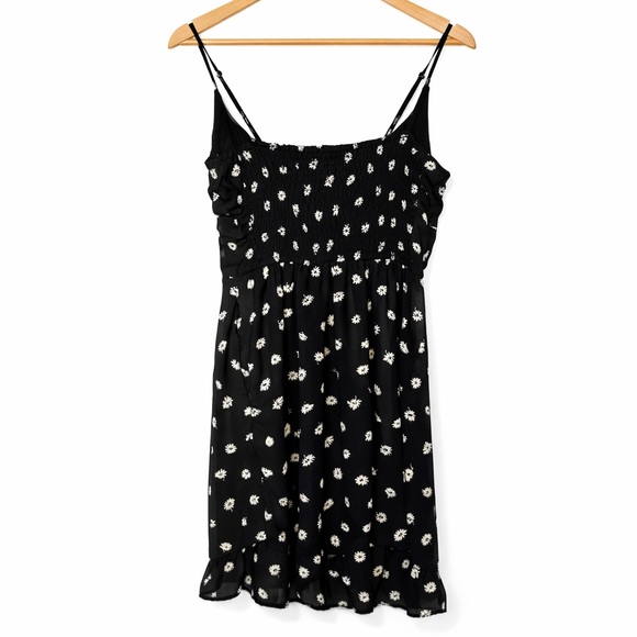 Abercrombie & Fitch Black Floral Daisy Smocked Dress - Picture 3 of 6